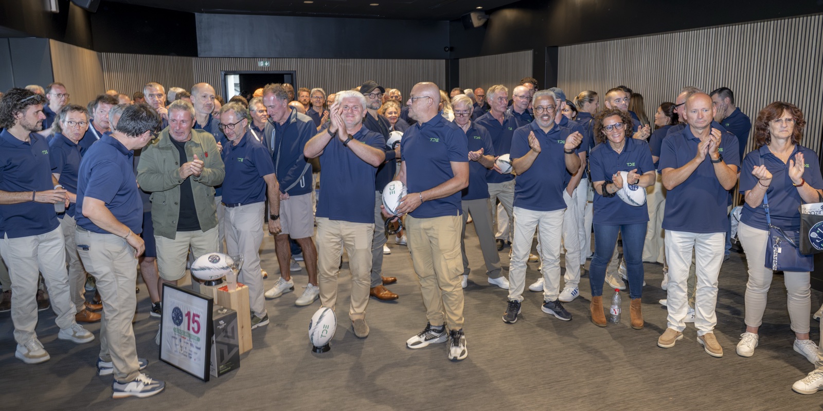 DM